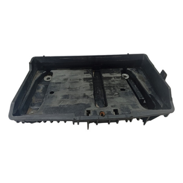 Suporte Base Bateria Mercedes C180 2014 2015 Detalhe