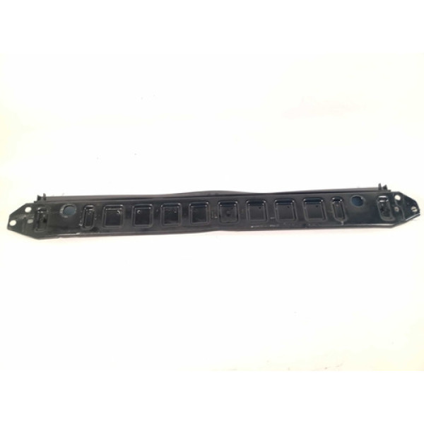 Travessa Inferior Radiador Detalhe Volvo Xc60 2008 2013