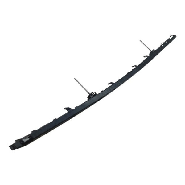 Guia Central Parachoque Tras Mercedes Gla200 1.6 T 2019