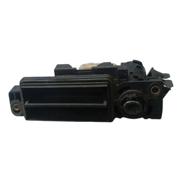 Macaneta Tampa Traseira Mercedes Bens C180 2003 2004