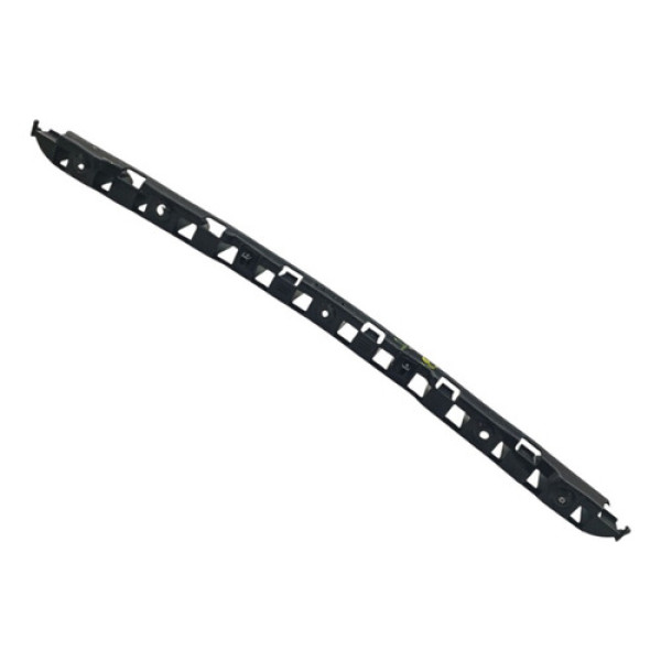 Guia Sup Central Parachoque Tras Gm Camaro Ss 6.2 V8 2011