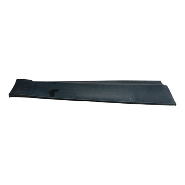 Aplique Porta Traseira Direita Chevrolet Tracker 2023 2024  Preto