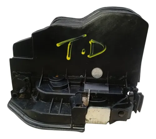 Fechadura Porta Tras Dir Bmw X1 Sdrive 18i 2.0 2011