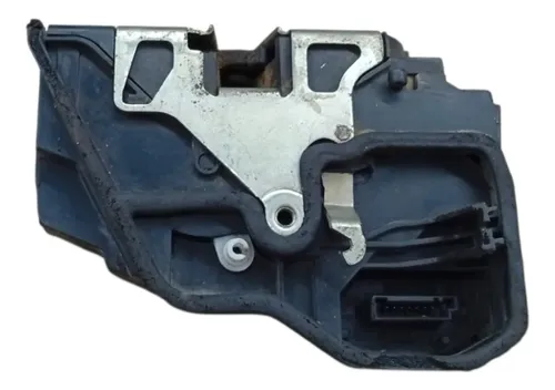 Fechadura Porta Traseira Direita Bmw X1 Sdrive 2.0 2011