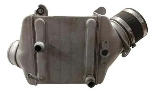 Intercooler Direito Bmw 750i Activehybrid 2011 2012
