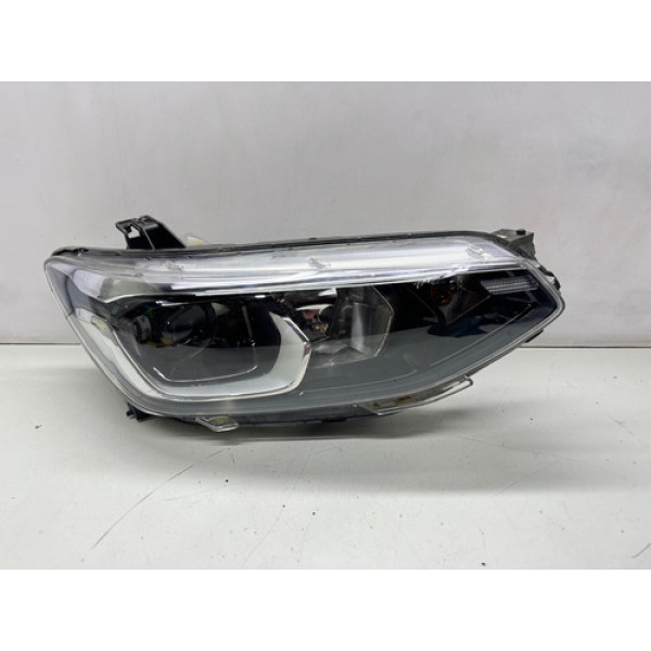 Farol Direito Chevrolet Tracker 2021 2022 Direito