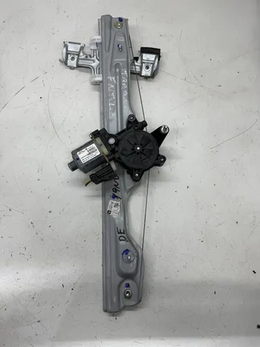Máquina De Vidro Motor Dianteira Esquerda Chevrolet Tracker