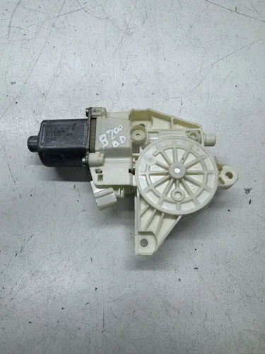 Motor Vidro Elétrico Dianteiro Direito B200 2013 A 2016
