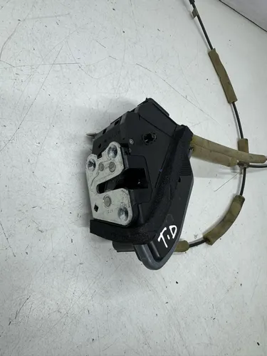 Fechadura Traseira Direita Nissan Kicks