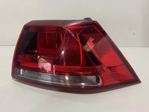Lanterna Traseira Direita Vw Golf 2014 2015 Direito