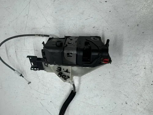 Fechadura Traseira Esquerda Peugeot 208 2022 2023