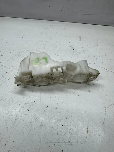 Guia Parachoque Direito Volkswagen Polo Virtus
