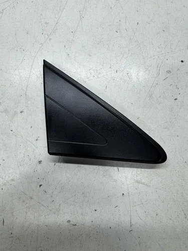 Acabamento Paralama Direito Toyota Yaris