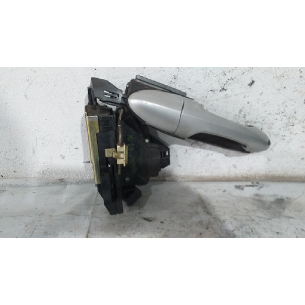 Fechadura Da Porta Traseira Direito  Ford Focus 2002 9947