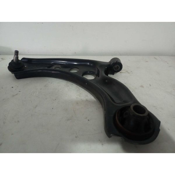 Bandeja Dianteira Esquerda Toyota Yaris 1.3 2019
