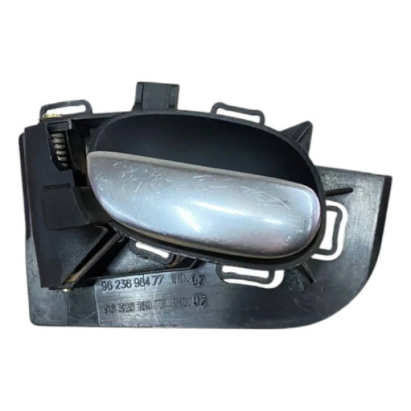 Macaneta Interna Dianteira Esquerda Peugeot 206 207 1999 14 Prata Dianteira