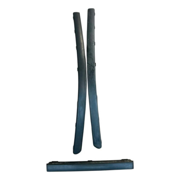 Kit Friso Parachoque Dianteiro Volkswagen Gol Saveiro 00 02 Preto