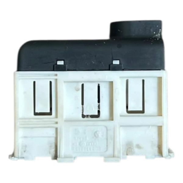 Moldura Plug Conector Volkswagen Polo 2007 2008 Preto