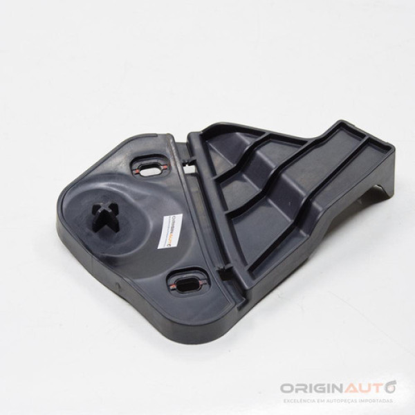 Suporte Parachoque Traseiro Direito Mercedes Cla 200 1.6 201