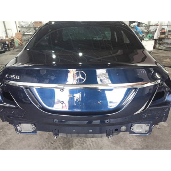 Tampa Porta Malas Mercedes C180 C200 C250 W205 2015 A 2021