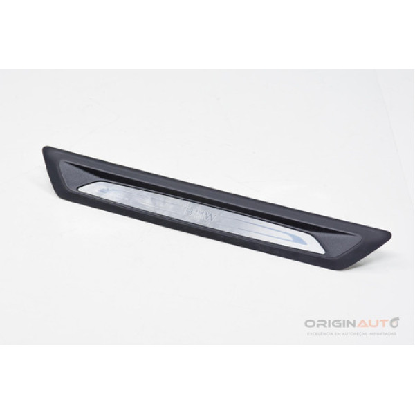 Soleira Dianteira Direita Bmw 320i F30 Sport 2016 7410460