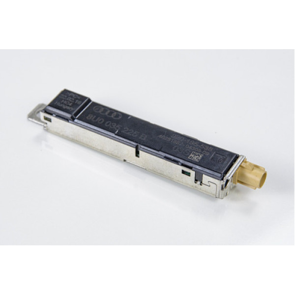 Amplificador Antena Inferior Portamalas Audi Q3  8u0035225b
