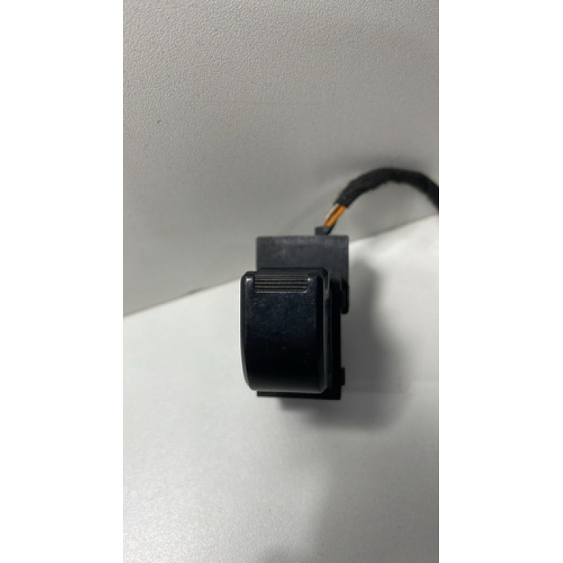 Botão Vidro Elétrico Traseiro Chery Celer 2014 Á 16 Original Botão Vidro Elétrico Traseiro Chery Celer 2014 Á 16 Original