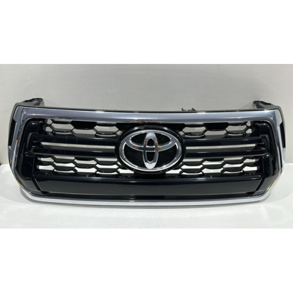 Grade Hilux 19/20 Original Usado Pequeno Detalhe