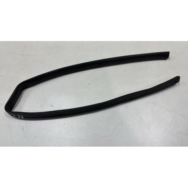 Borracha Inferior Porta Traseira Esquerda Fit 2015/2020