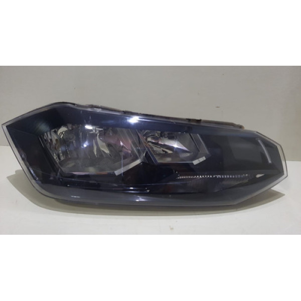 Farol Polo Virtus 2017/2020 C/ Detalhe Friso Preto - Direito