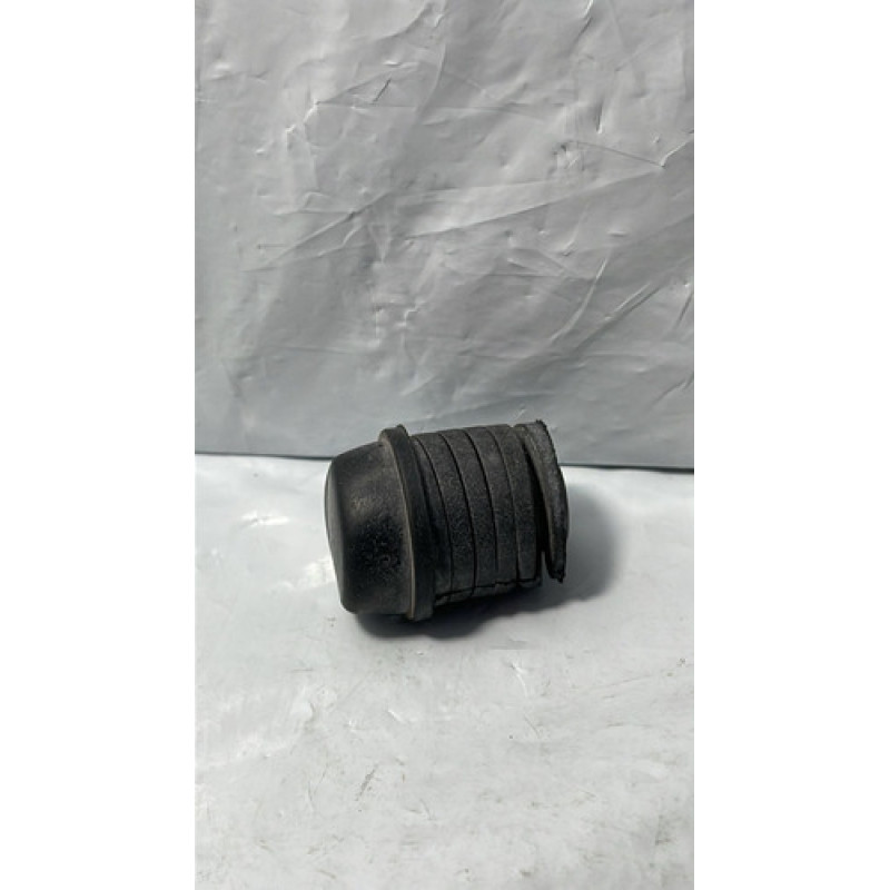 Batente Capô Gm Gm Cruze Lt Ltz 2017 2018 2019 2020 Original Batente Capô Gm Gm Cruze Lt Ltz 2017 2018 2019 2020 Original