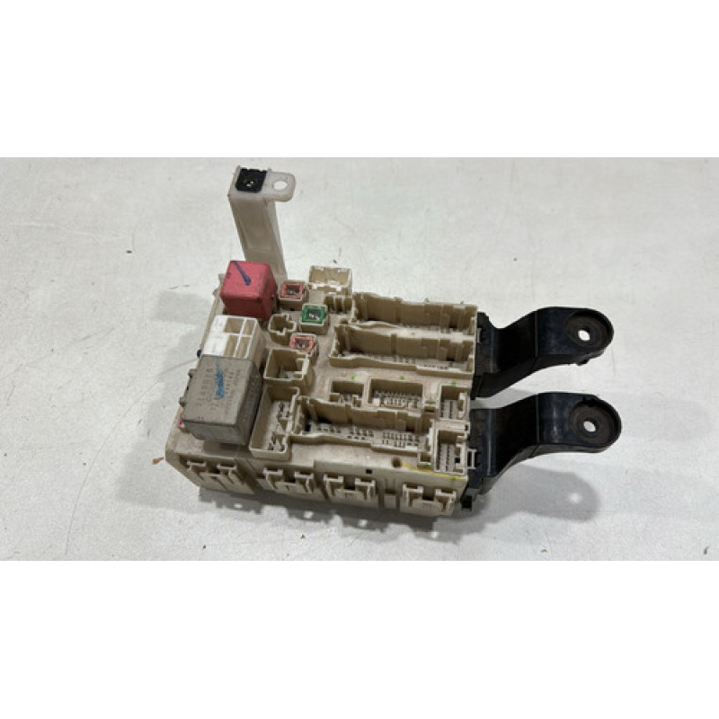 Caixa De Fusíveis Toyota Corolla Original 82730-12450 Caixa De Fusíveis Toyota Corolla Original 82730-12450