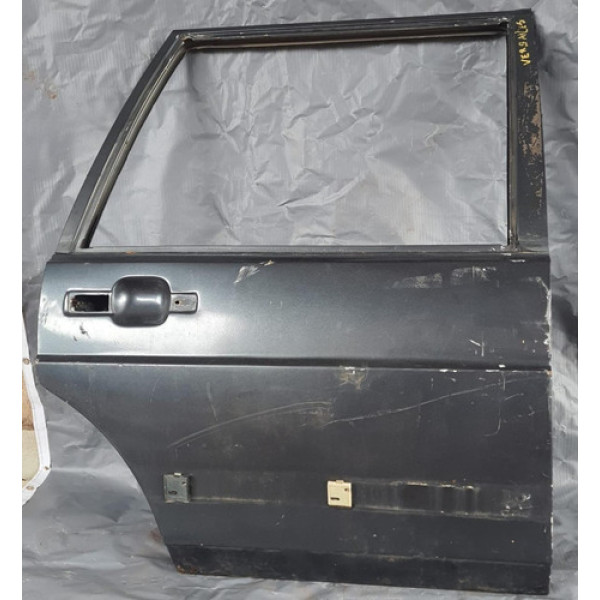 Porta Traseira Direita Santana Versales Usada 1993/1997