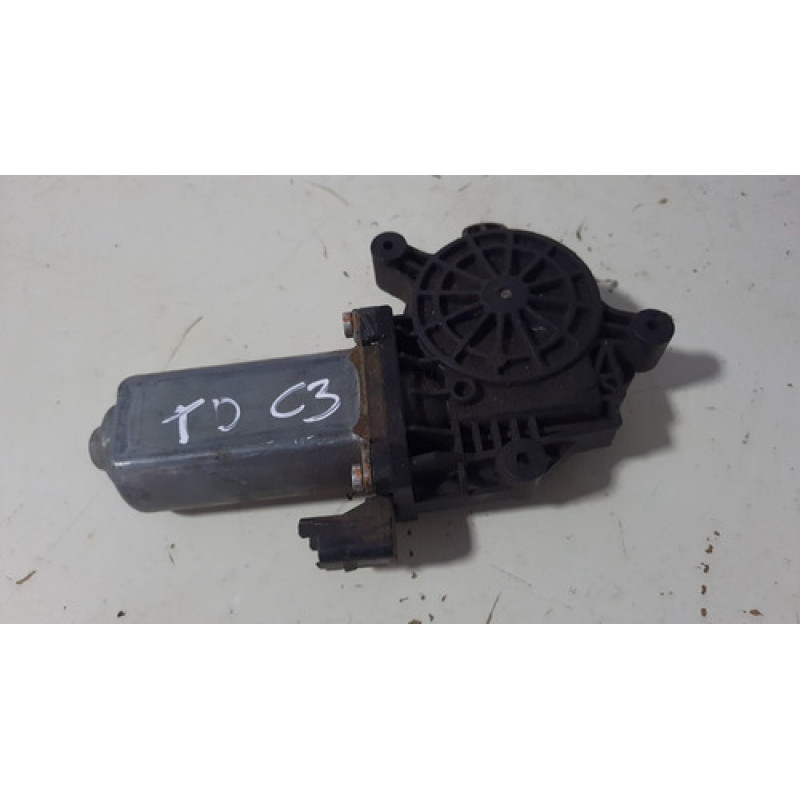 Motor Maquina Vidro Traseira Direita . Citroen C3 06/12 Motor Maquina Vidro Traseira Direita . Citroen C3 06/12