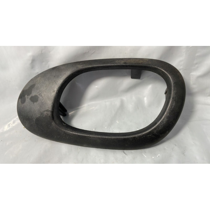 Acabamento Maçaneta Interna Direita Peugeot 206 207 Original Acabamento Maçaneta Interna Direita Peugeot 206 207 Original