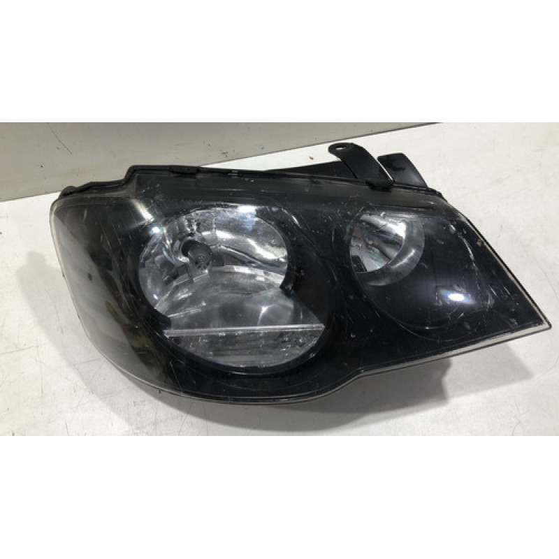 Farol Lado Direito Golf 2008 2009 2010 2011 2012 Usado Farol Lado Direito Golf 2008 2009 2010 2011 2012 Usado