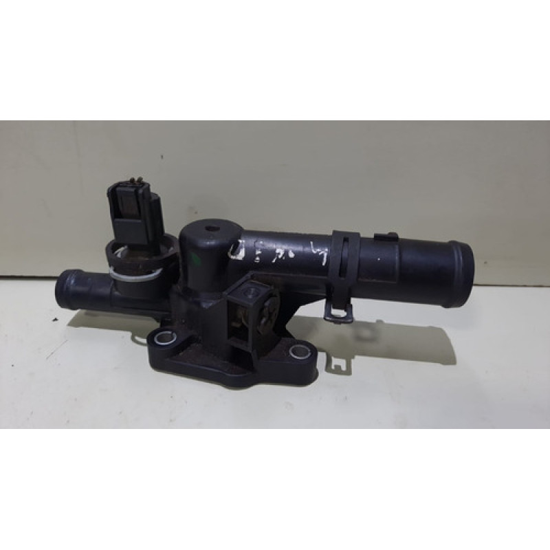 Carcaça Valvula Termostática Renault Kwid 110609657r Carcaça Valvula Termostática Renault Kwid 110609657r