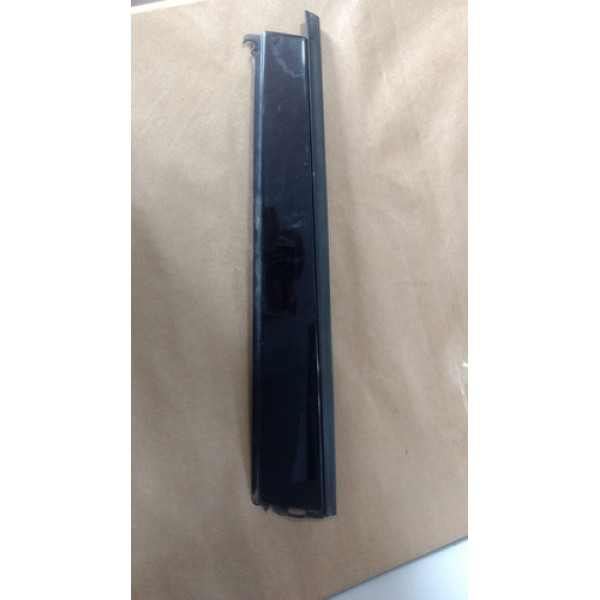 Moldura Da Coluna De Porta Traseira Direita Focus 01 A 08