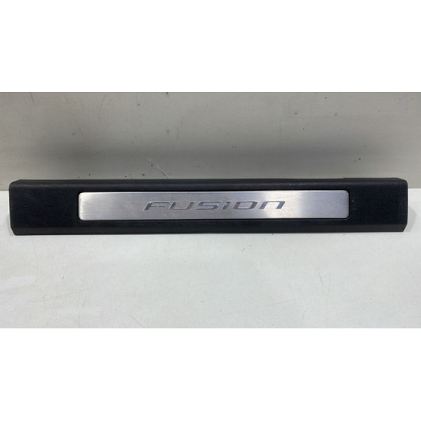 Soleira Porta Dianteira Esquerda Ford Fusion 2013/2018