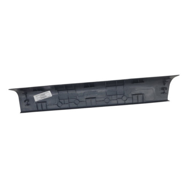 Soleira Porta Dianteira Direita Nissan Kicks 2020 Preto