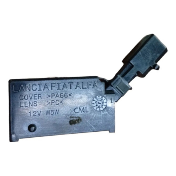 Lanterna Porta Malas Fiat Strada 1.3 2025