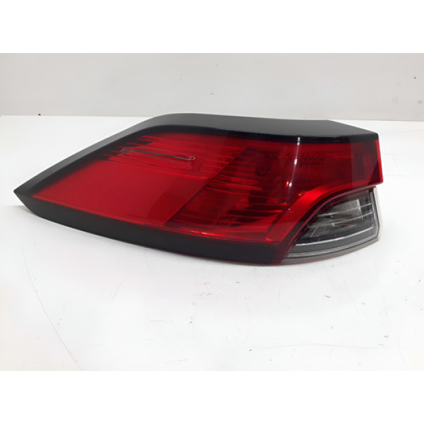 Lanterna Traseira Esquerda Corolla Cross Hybrid 24/25 Esquerdo/motorista Vermelho