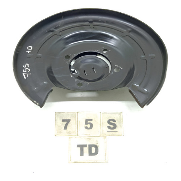 Defletor Espelho Disco Traseiro Direito Gm Cruze 2012 A 2016 Preto