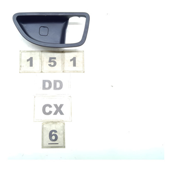 Moldura Macaneta Interna Dianteira Direita Hyundai I30 14/16 Dianteira