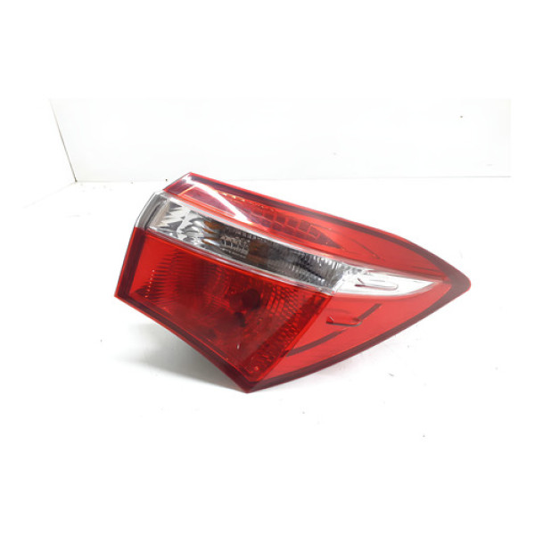 Lanterna Traseira Direita Toyota Corolla 2015 A 2017 Direito/passageiro Vermelho