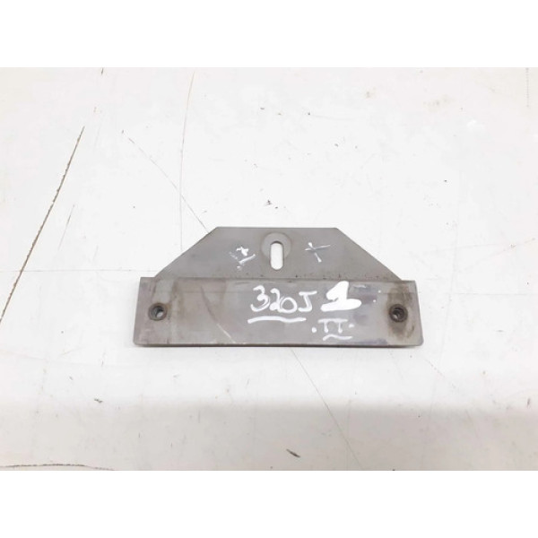 Suporte Placa Traseira Bmw 320i 2013 2014 2015 2016 17 2018 Prateado