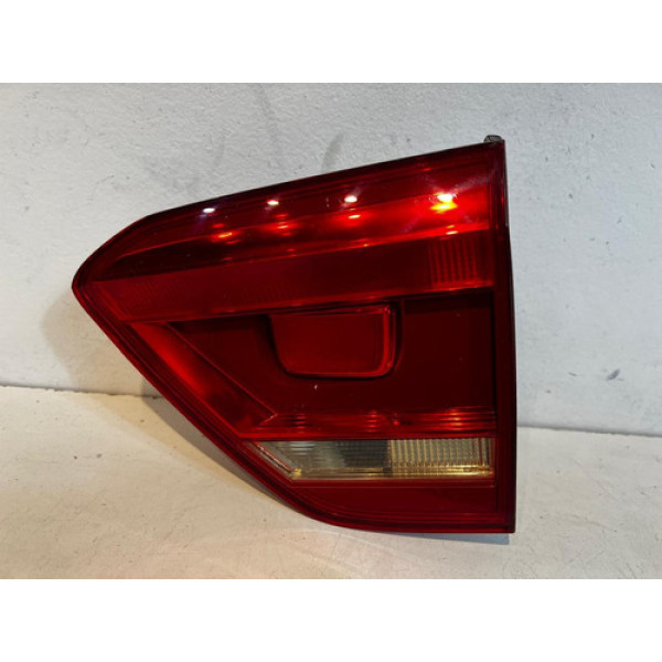 Lanterna Tampa Volkswagem Fox L.d 2015 A 2021 / Original Direito Vermelho