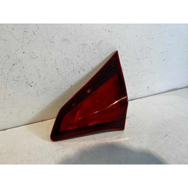 Lanterna Tampa Nissan Kicks L.d 2016 2017 2019 2020 / Origin Direito/passageiro Vermelho