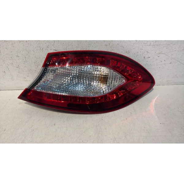 Lanterna Direita Chery Cielo Hatch 2010 2011 2012 2013 2014 Direito/passageiro Vermelho