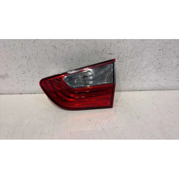 Lanterna Tampa Direita Fiat Grand Siena 2012 2013 2014-2021 Direito/passageiro Vermelho